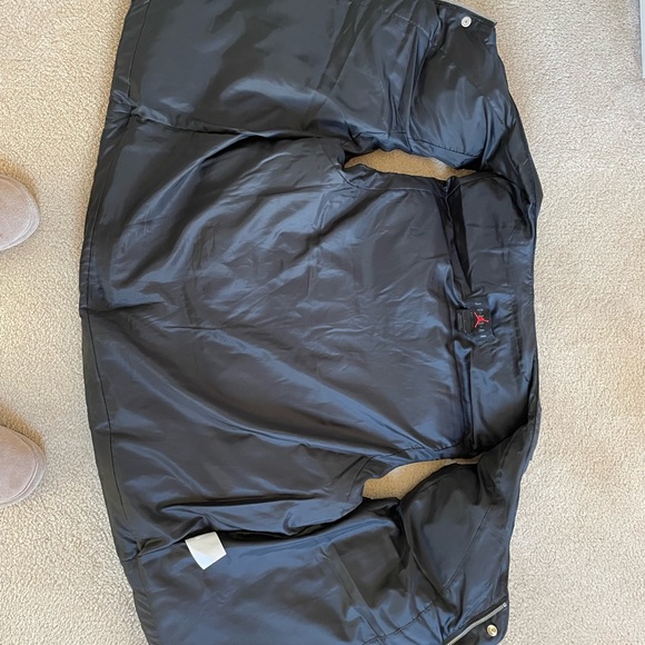 Mens Jordan flight black puffer vest - Picture 4 of 4